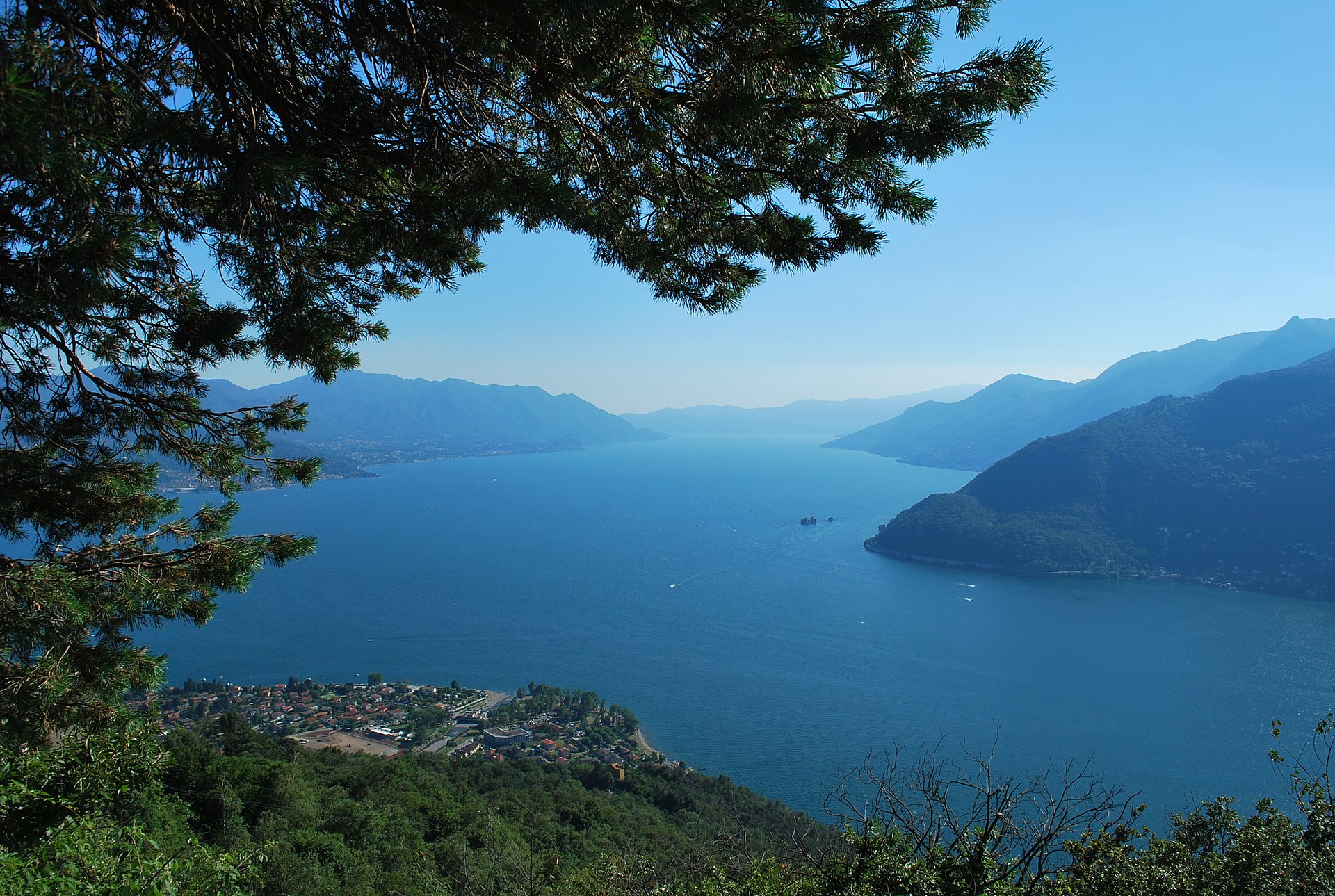 Lago Maggiore visto da Maccagno Superiore
